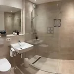 Raeucherhansl Hotel