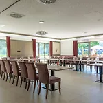 Raeucherhansl Hotel Loiching