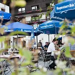 Raeucherhansl Hotel