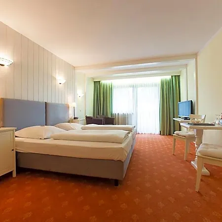 Raeucherhansl Otel Loiching