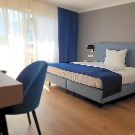 Raeucherhansl Hotel Loiching
