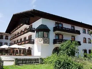 Raeucherhansl Hotel Loiching
